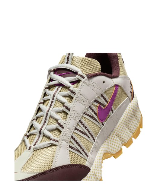 Nike White Air Humara Trail Running Shoe for men