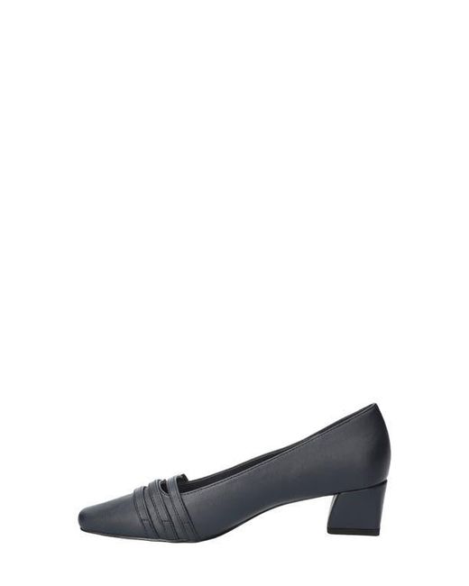 Easy Street Gray Enya Pump