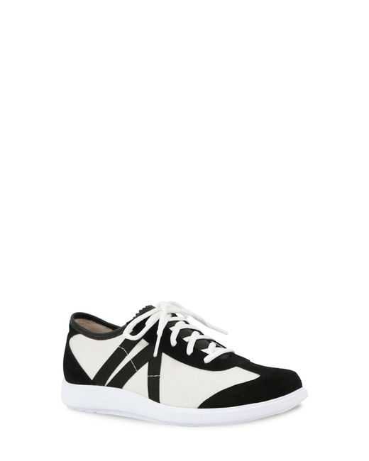 Munro Black Clemens Sneaker