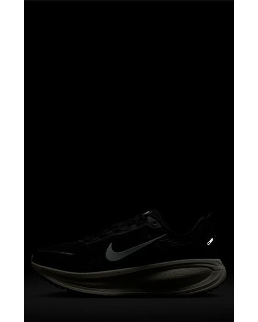 Nike Black Vomero 18 Running Shoe for men