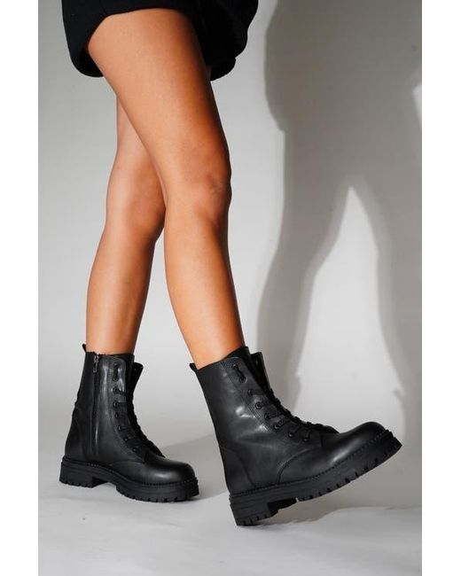 Prologue Shoes Gray Singa Boot