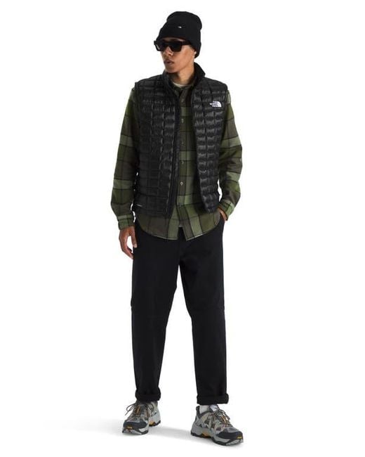 The North Face Black Thermoball Windproof Water Repellent Packable Quilted Vest for men