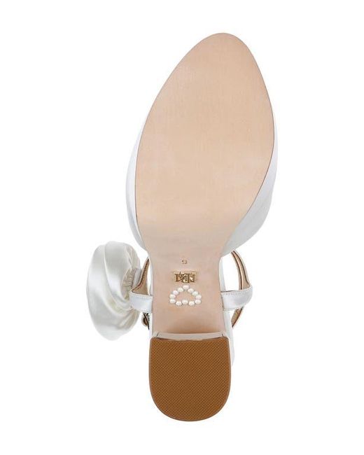 Badgley Mischka White Janessa Ankle Strap Platform Pump