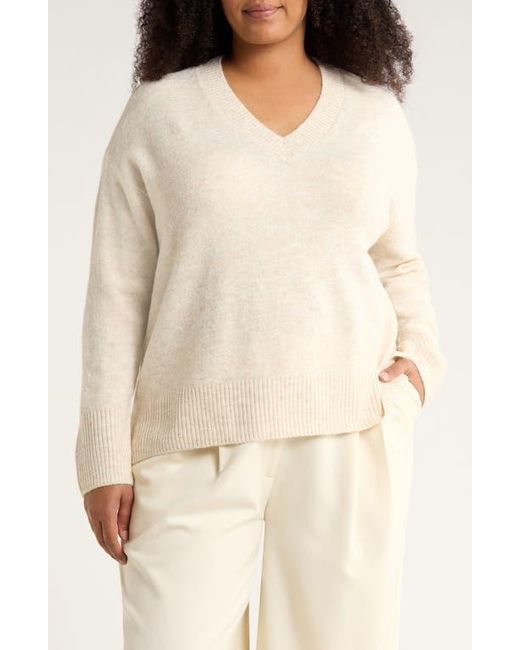 Vince Camuto Natural Colorblock V-Neck Sweater