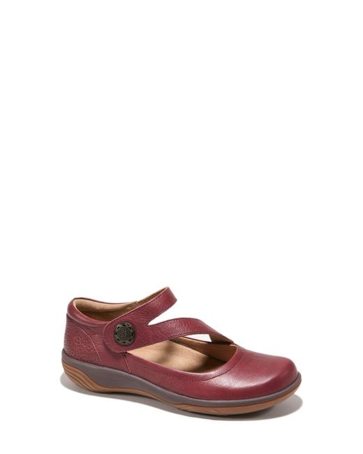 HALSA FOOTWEAR Red Ava Flat