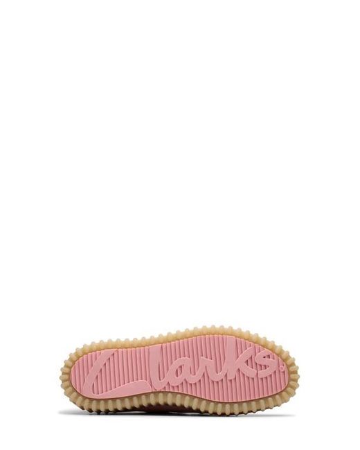 Clarks Pink Torhill Bee Chukka Sneaker