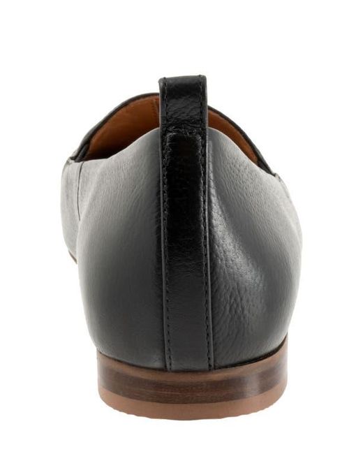Softwalk® Black Kingston Loafer
