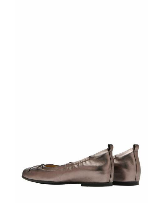 ABEO White Cadence Bow Ballet Flat