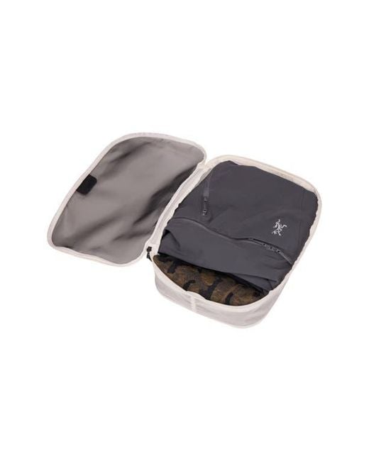 Thule Black Medium Packing Cube