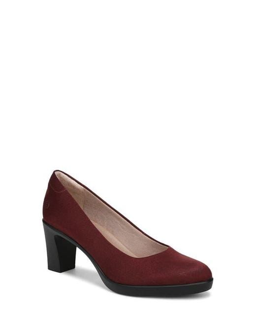 LifeStride Brown Elevate Platform Pump