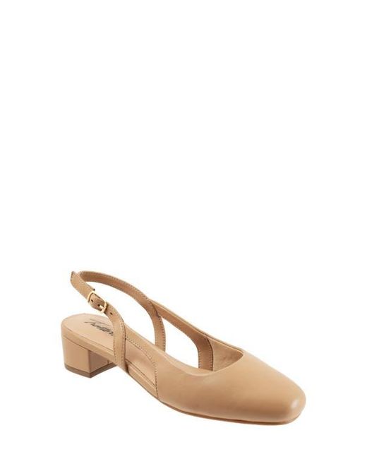 Trotters Natural Dottie Slingback Pump