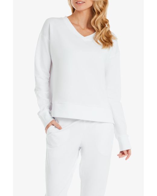Helen Jon White V-Neck Pullover