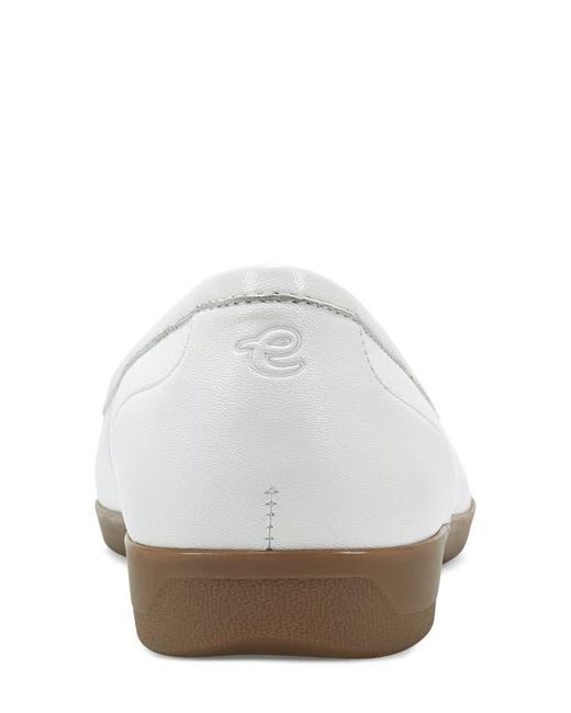 Easy Spirit Women's White Devitt Flat