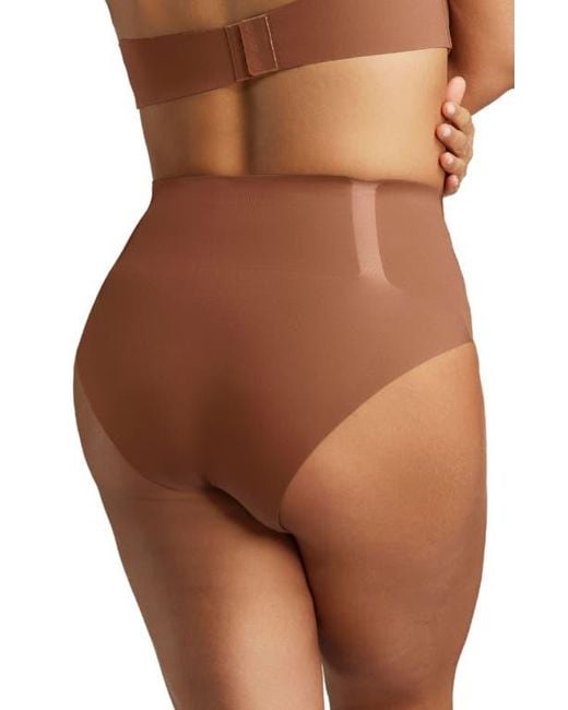 Siella Brown No-Show Shaping Brief