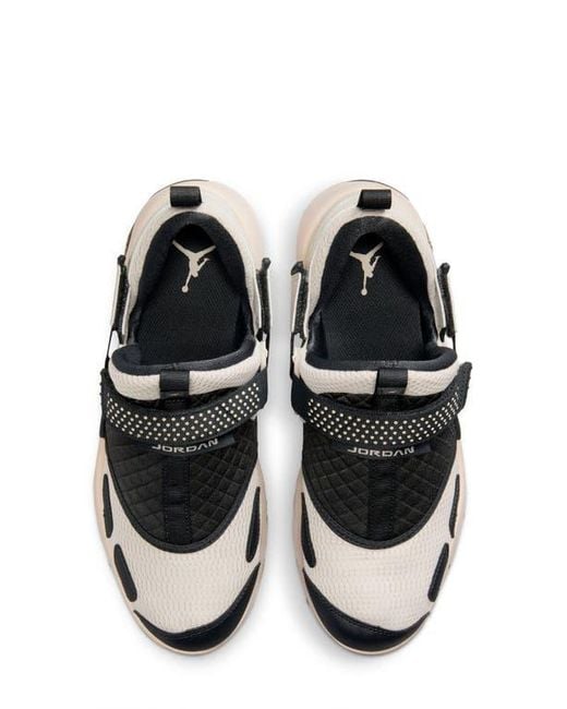 Nike Black Trunner Lx Sneaker