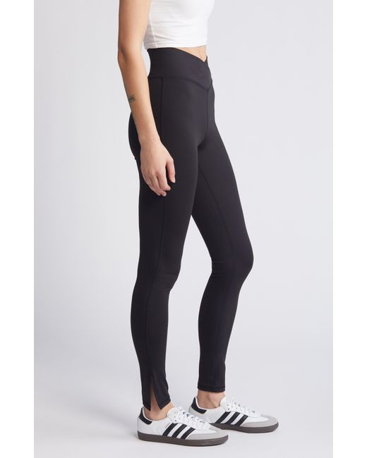 PacSun Black Yoga Crossover Side Slit leggings