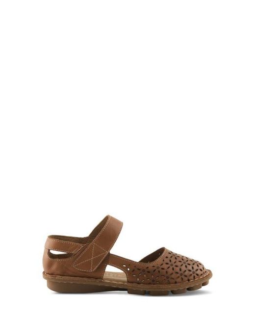 Spring Step Brown Canoya Flat
