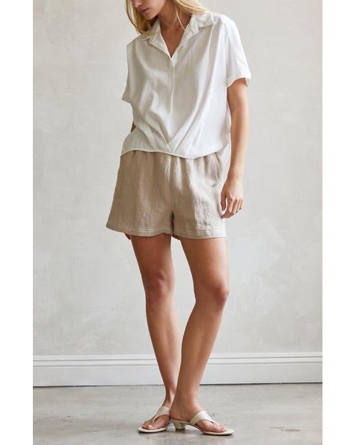 Crescent Natural Contrast Stitch Linen Shorts