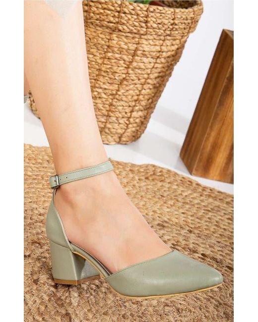Forever & Always Shoes White Marcelle Low Block Heel Pumps
