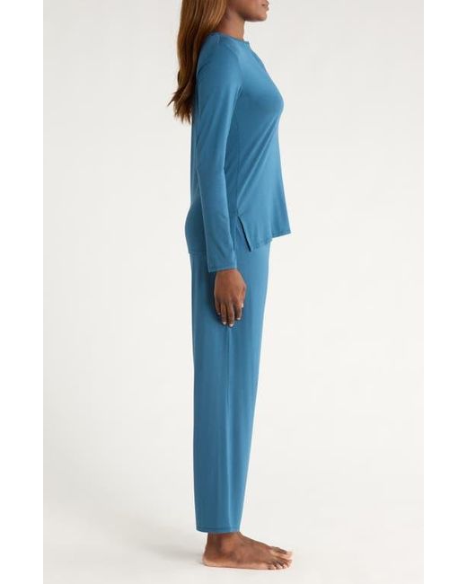 Natori Blue Feathers Elements Pajamas