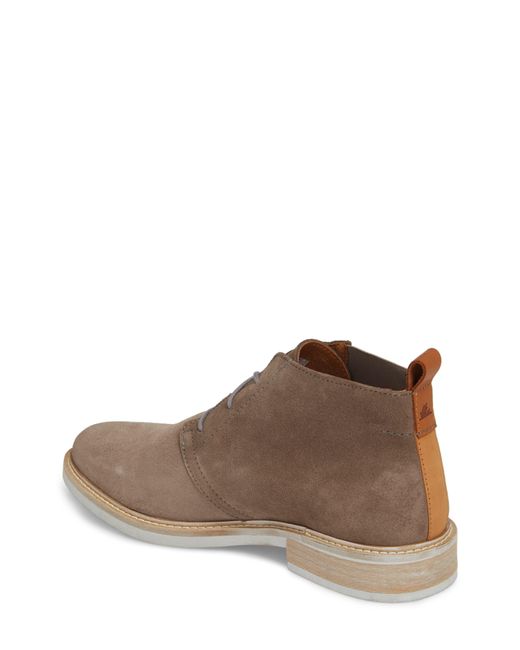 water resistant chukka boots