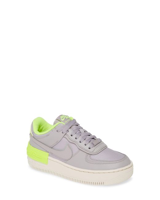 nike 640744 105