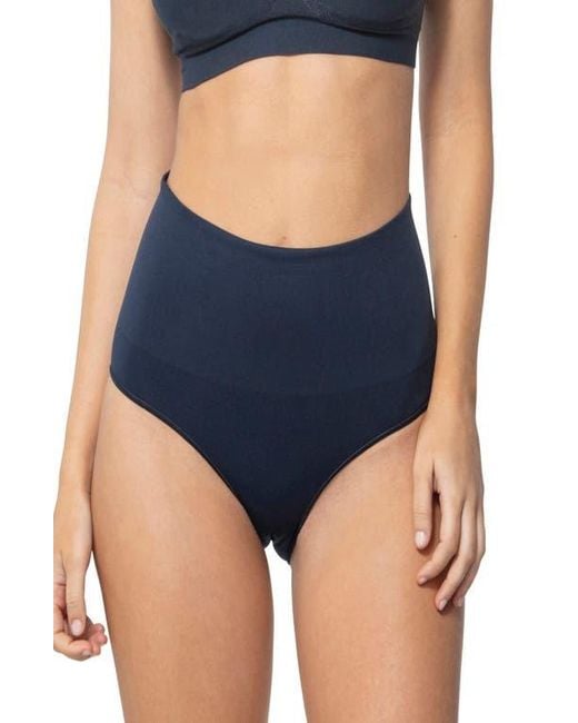 Underoutfit Blue Smoothing