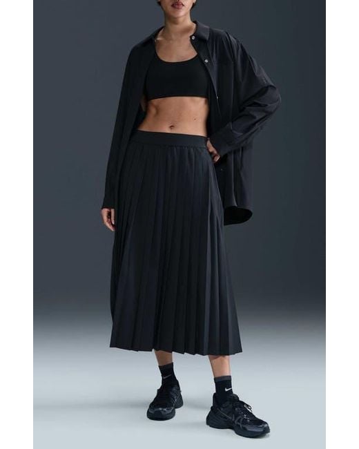 Nike 24.7 Perfectstretch Dri-Fit Pleated Skirt in Black | Lyst