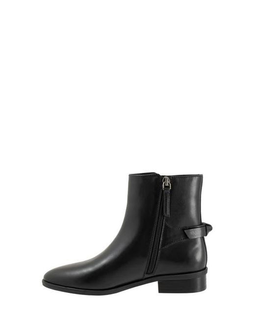 Trotters Black Annette Bootie