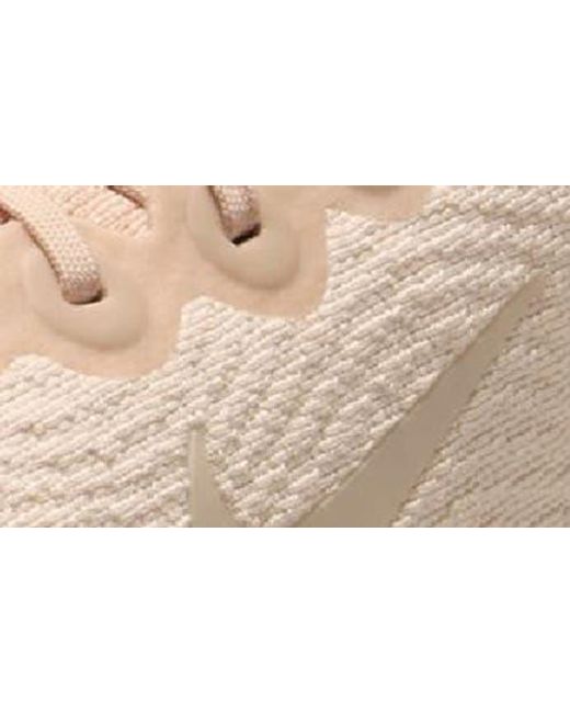 Nike Natural Motiva Walking Shoe