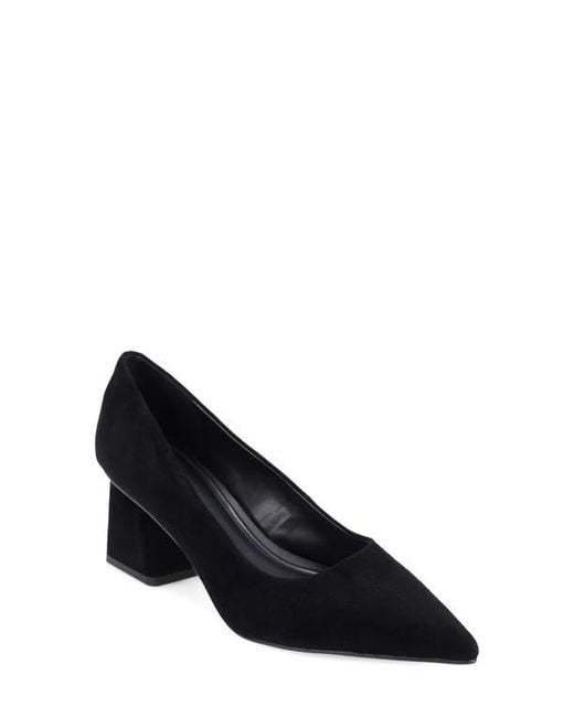 Pelle Moda Black Inell Pointed Toe Pump