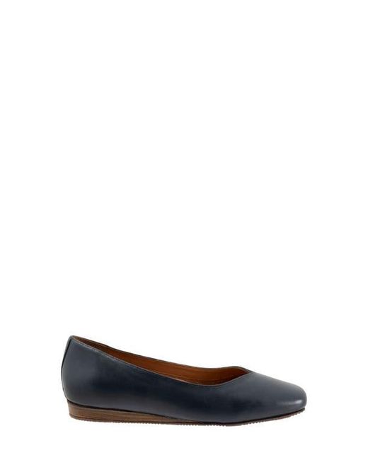 Softwalk® Blue Vina Flat