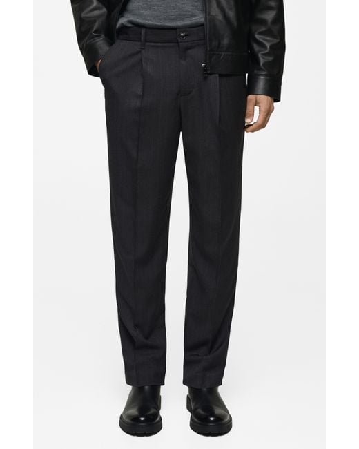 Mango Black Regular Fit Pleated Pants for men