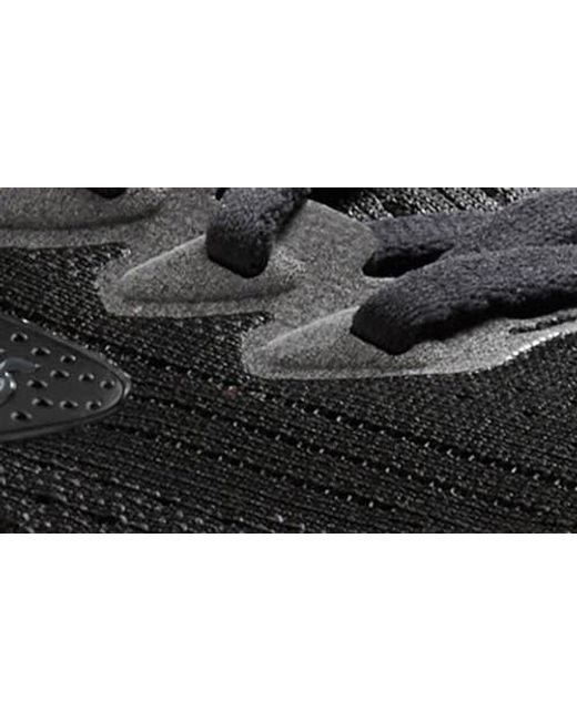 Brooks Black Ghost 17 Running Shoe for men