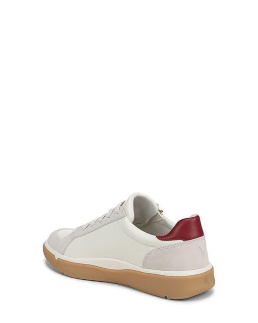 Vionic White City Walk Axis Sneaker