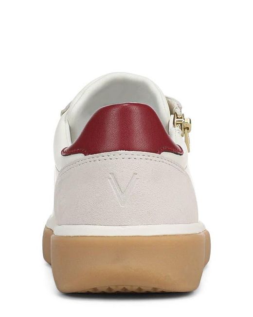Vionic White City Walk Axis Sneaker