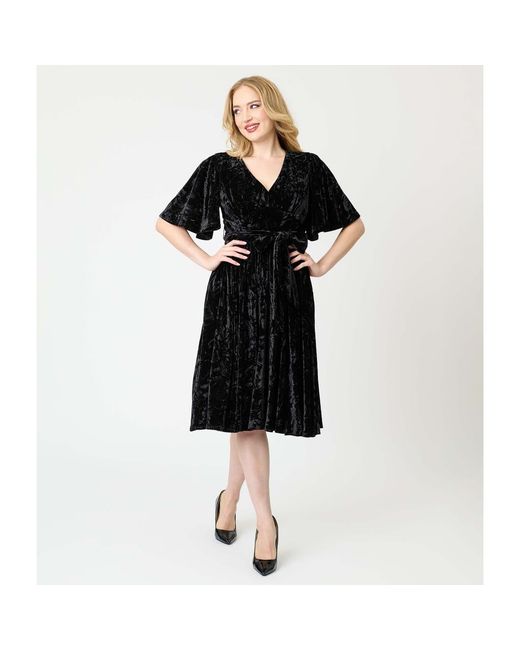 Unique Vintage Women's Black 1940S Velvet Flutter Sleeve Swing Dress