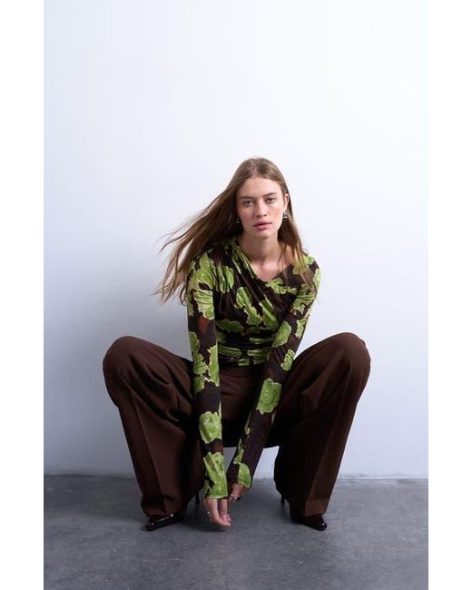 TOPSHOP Green Abstract Floral Asymmetric Neck Top