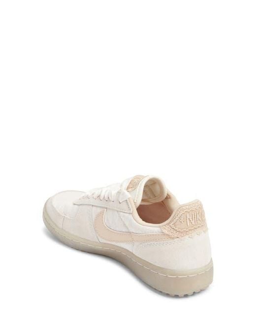 Nike White Field General Se Sneaker