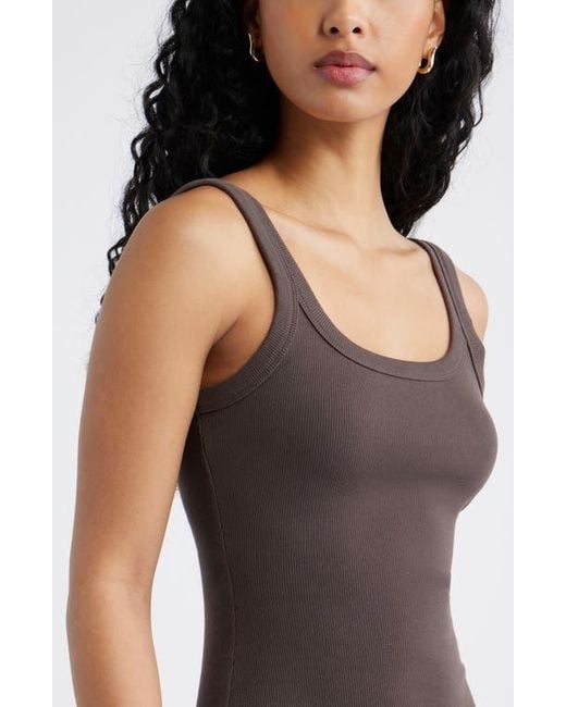 Open Edit Brown Rib Tank