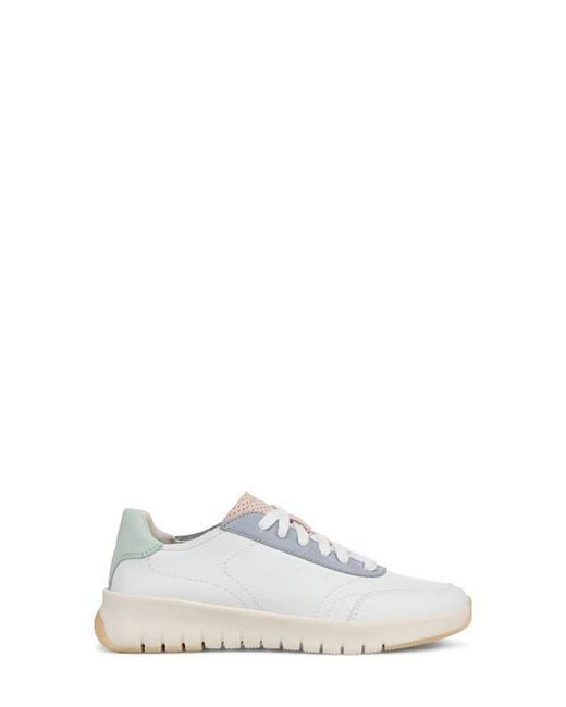 Vionic White Uptown Nubuck Sneaker