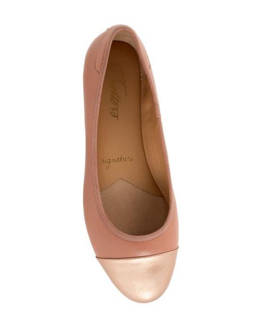 Trotters Brown Clara Cap Toe Flat