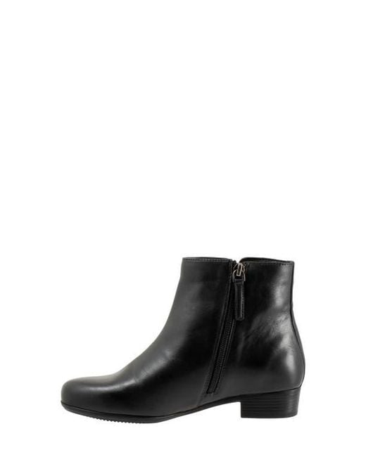 Trotters Black Maxwell Bootie
