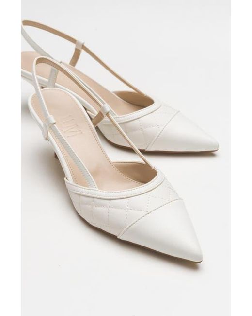 Prologue Shoes Goodge Slingback Pointed Toe Pump in Natural | Lyst