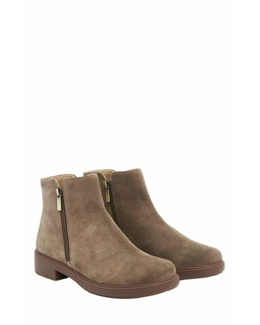 ABEO Brown Compass Zip Boot