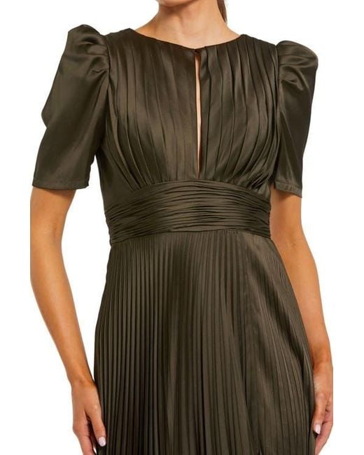 Mac Duggal Pleated Charmeuse Puff Sleeve Evening Gown With Slit in Green |  Lyst
