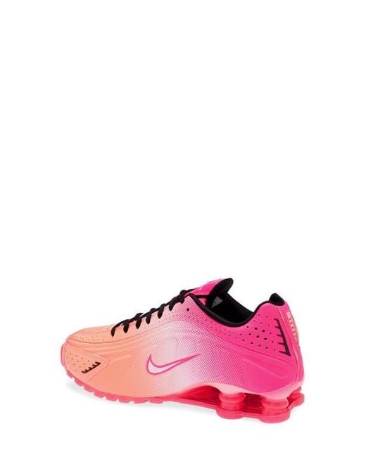 Nike Pink Shox R4 Sneaker