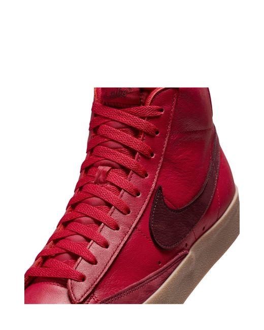 Nike Red Blazer Mid '77 Vintage Sneaker for men