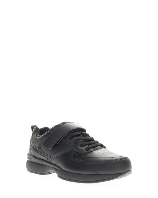Propet Black Lifewalker Flex Sneaker