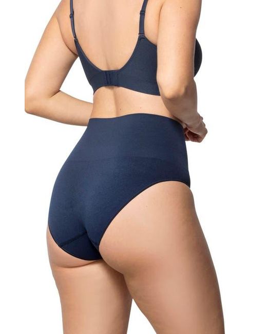 Underoutfit Blue Smoothing